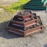 Клумба трехъярусная шестигранная цветная — изображение 6